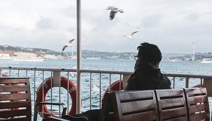 金安国纪(002636.SZ)：拟组建覆铜板集团