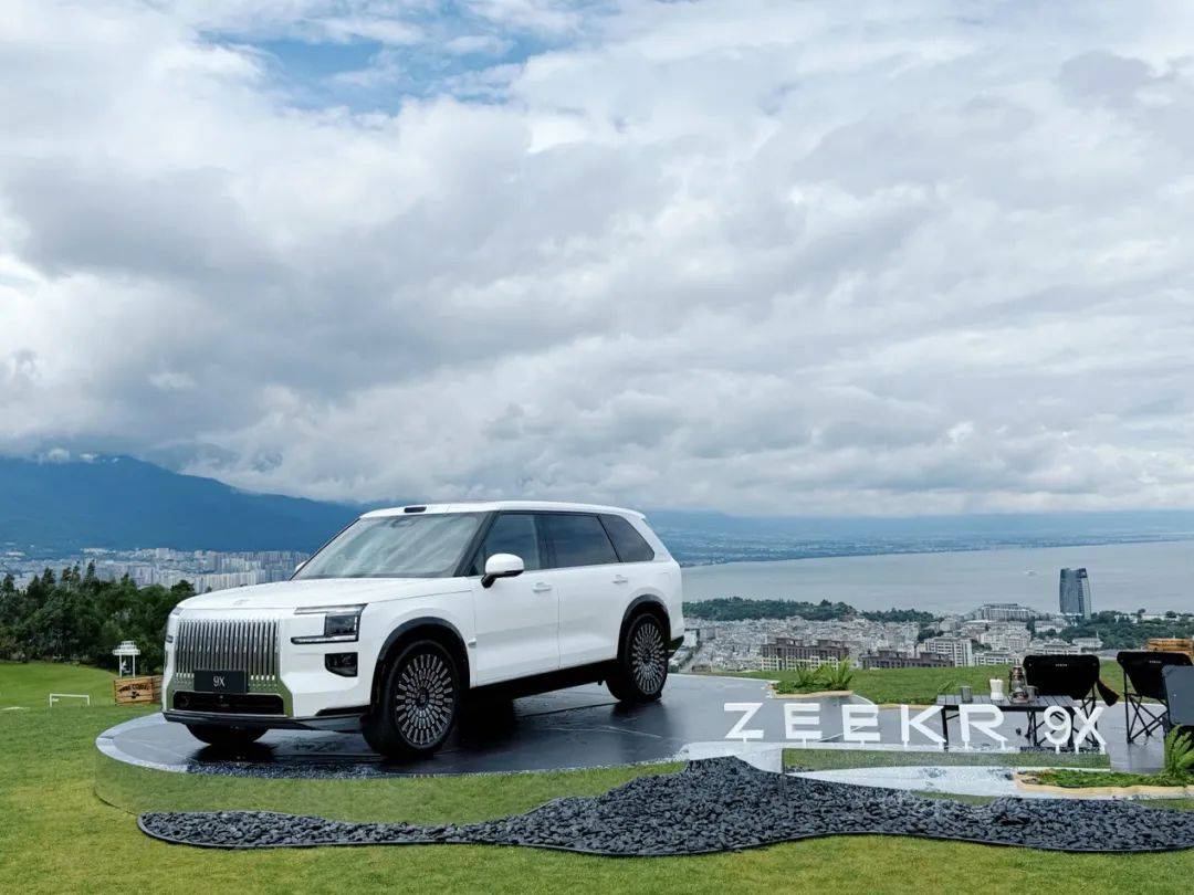 吉利汽车，“新王”当立