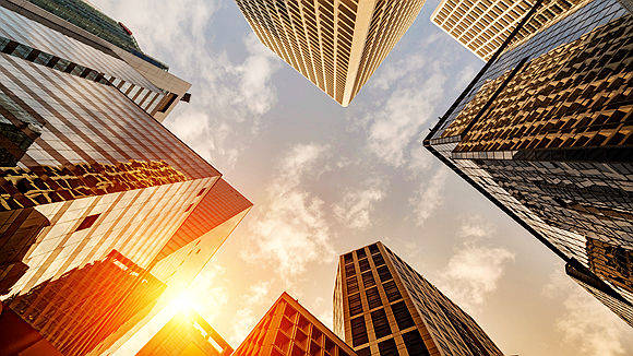 八部门：扩大人民币跨境使用 鼓励大宗商品交易人民币计价结算