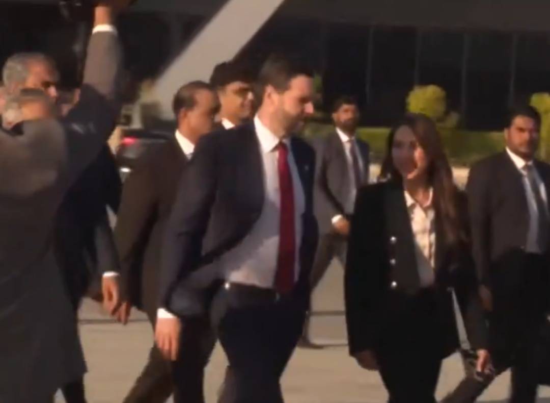 美国副总统万斯已离开巴基斯坦，巴基斯坦方面消息称伊朗代表团将于12日离开