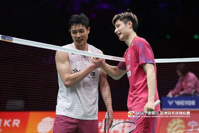 国羽亚锦赛混双失冠 女双包揽冠亚 单打决赛遇劲敌